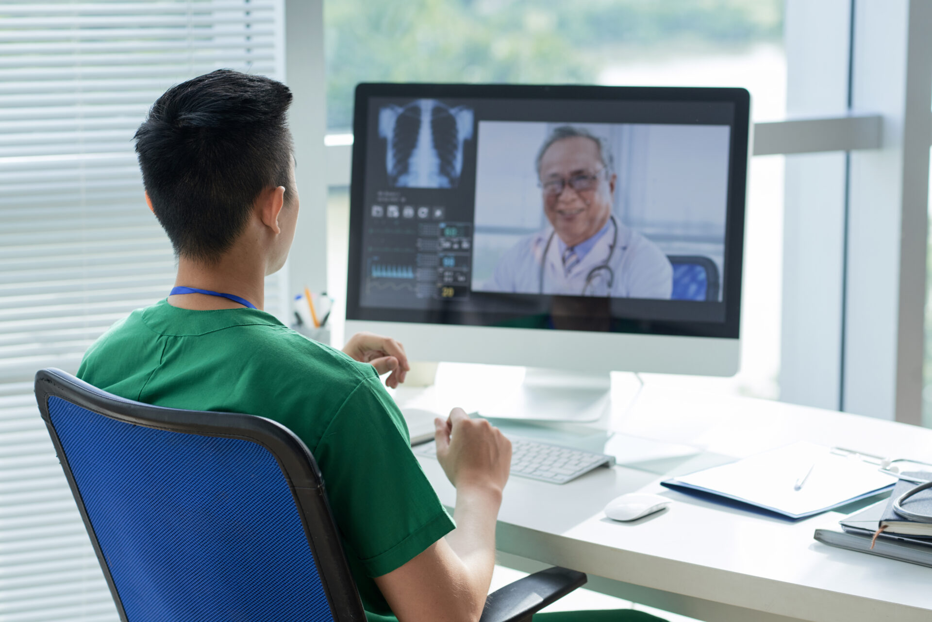 shutterstock_1188766423 telehealth